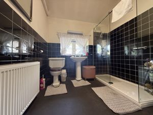 Photo 19- click for photo gallery